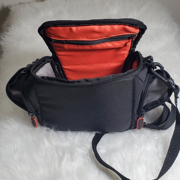 Case Logic Camera Case - Picture 12 of 12